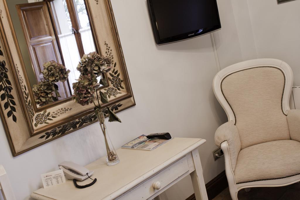 Hotel Posada La Robleda (Adults Only) อาร์นูเอโร ภายนอก รูปภาพ