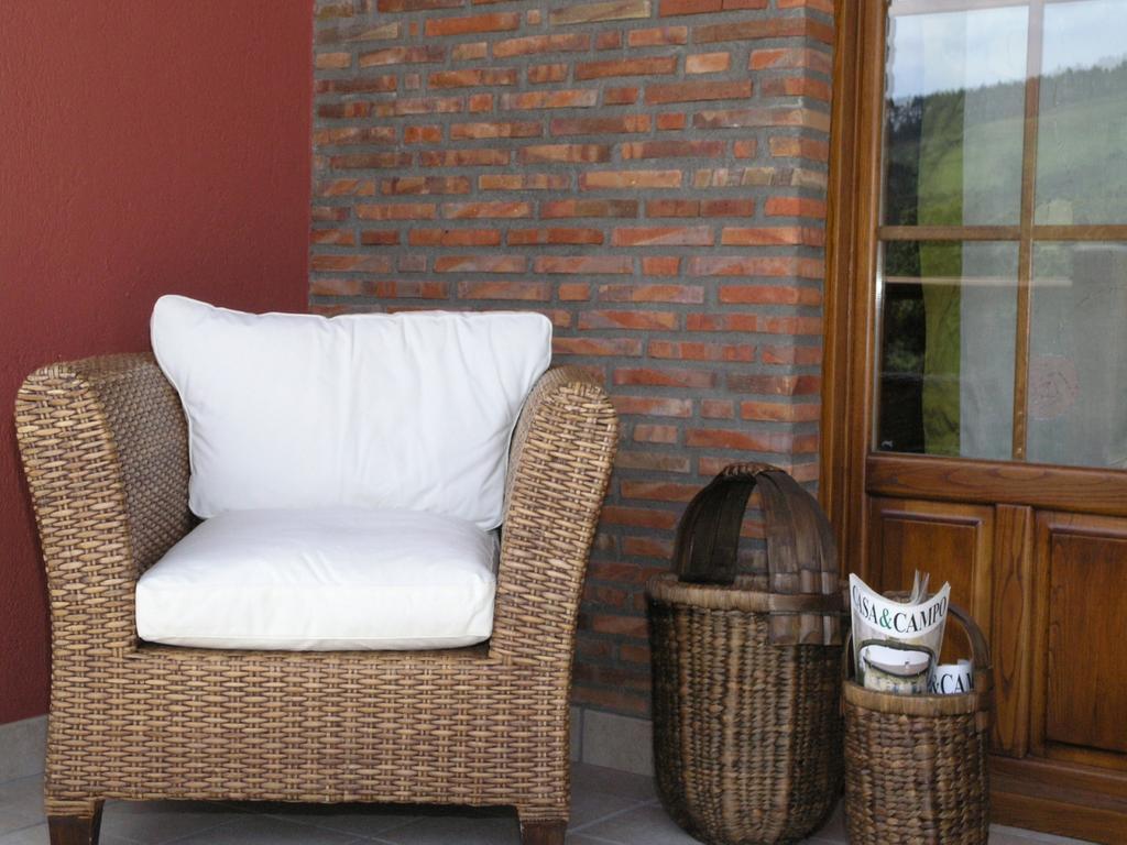 Hotel Posada La Robleda (Adults Only) อาร์นูเอโร ภายนอก รูปภาพ