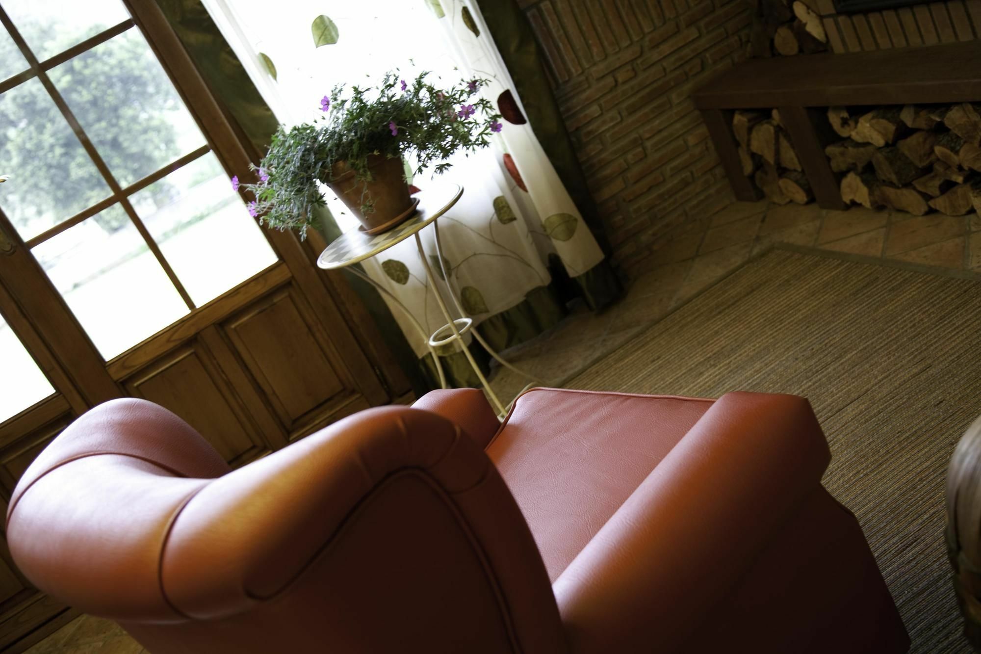 Hotel Posada La Robleda (Adults Only) อาร์นูเอโร ภายนอก รูปภาพ